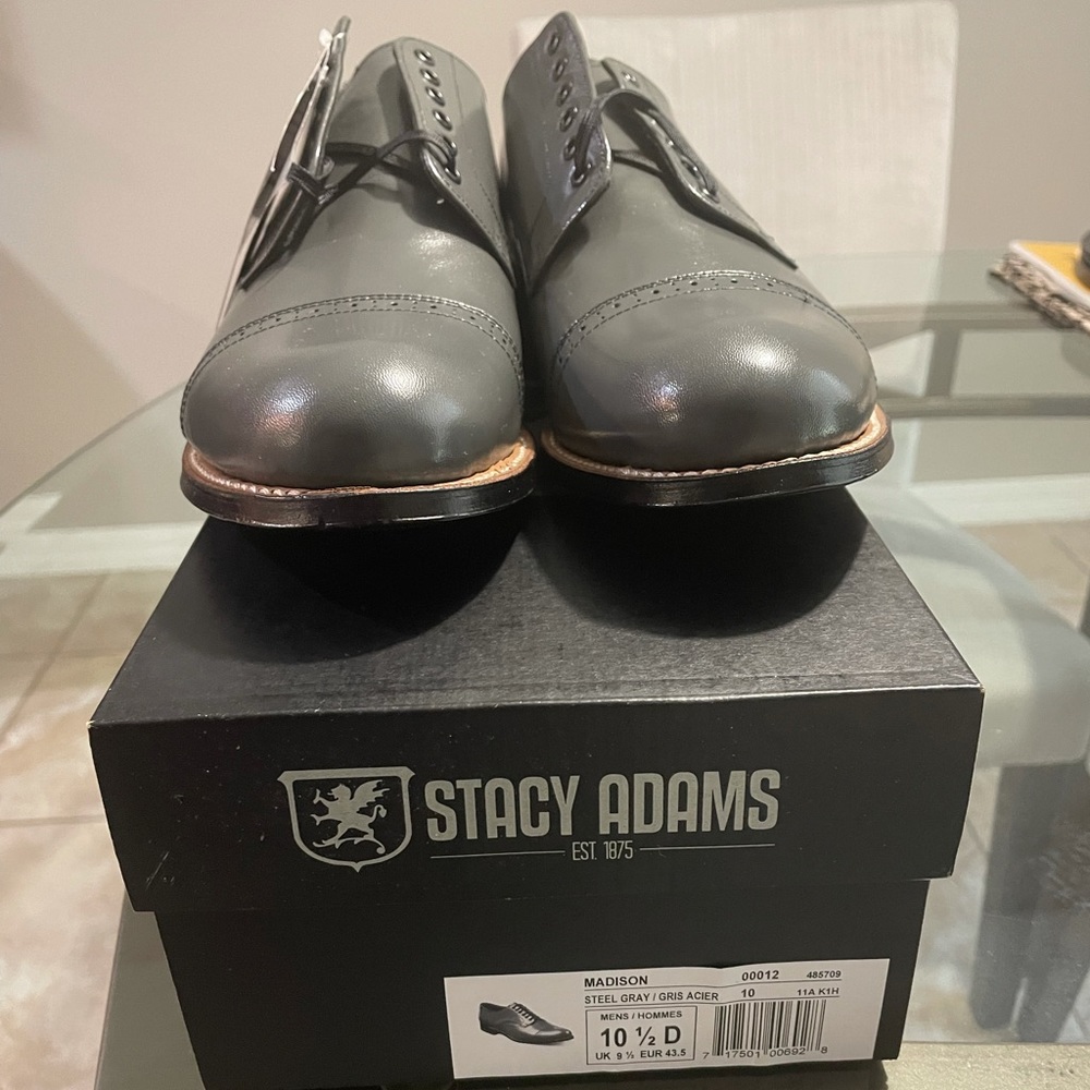 Dark grey Stacey Adams men’s shoes